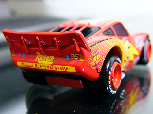 File:Cars - Lightning Mcqueen - Tomica.jpg