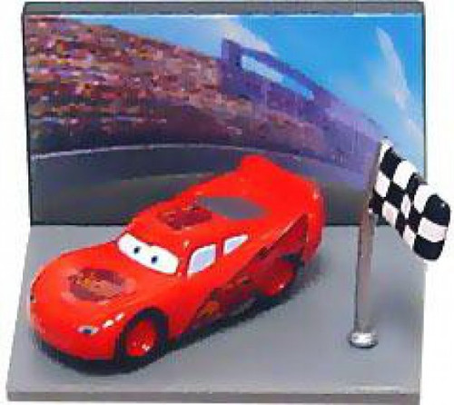 File:Tomy Gacha 2006 Lightening McQueen Race Track.jpg