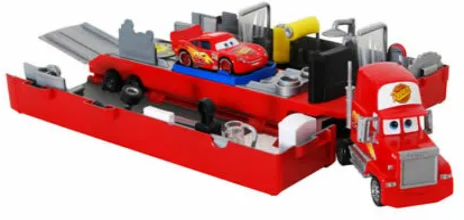 File:Mattel Mack Truck Playset with McQueen.png