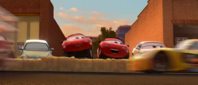 File:20130718174817!Mia&Tia.png