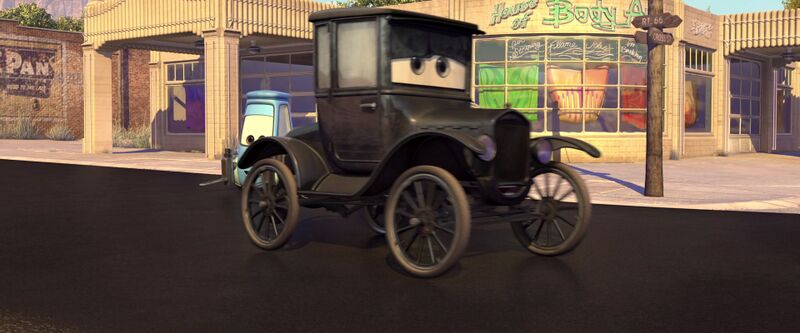 File:LizzieCars1.jpg