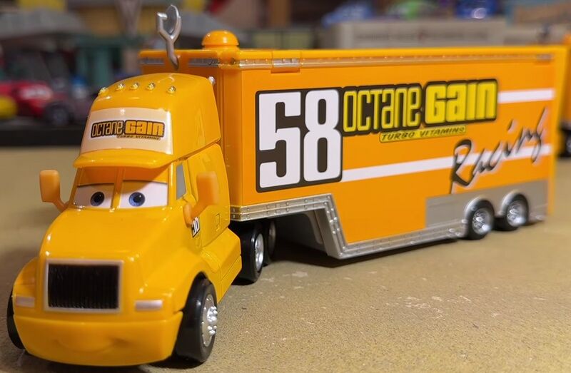 File:Octane Gain Hauler Vietnam diecast.jpg