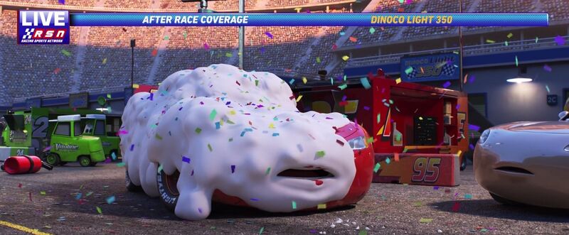 File:Cars 3 Cupcake Lightning McQueen.jpg