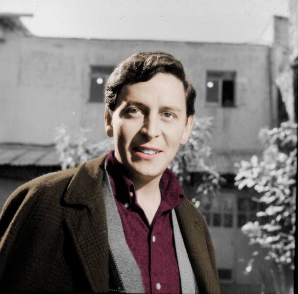 File:Carlos Becerril2.jpg