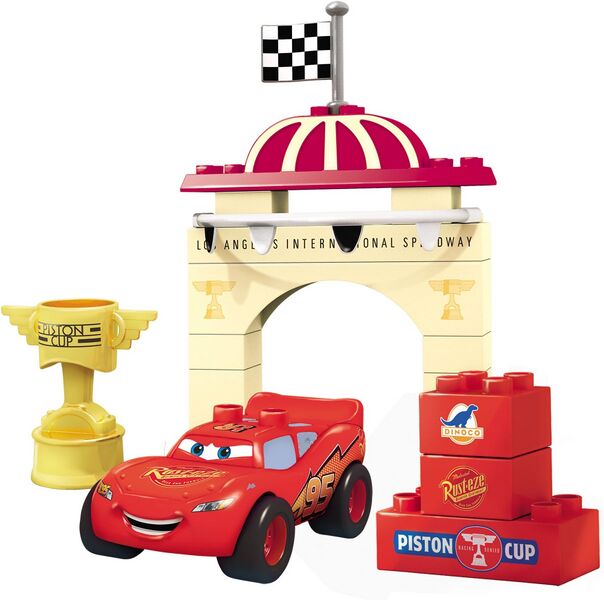 File:MEGA BLOKS 7767 Piston Cup.jpg
